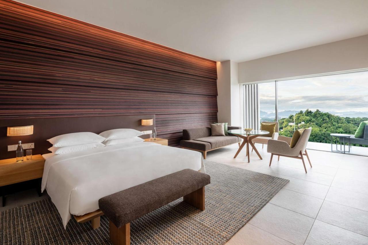 Hyatt Centric Kota Kinabalu Hotel Eksteriør billede