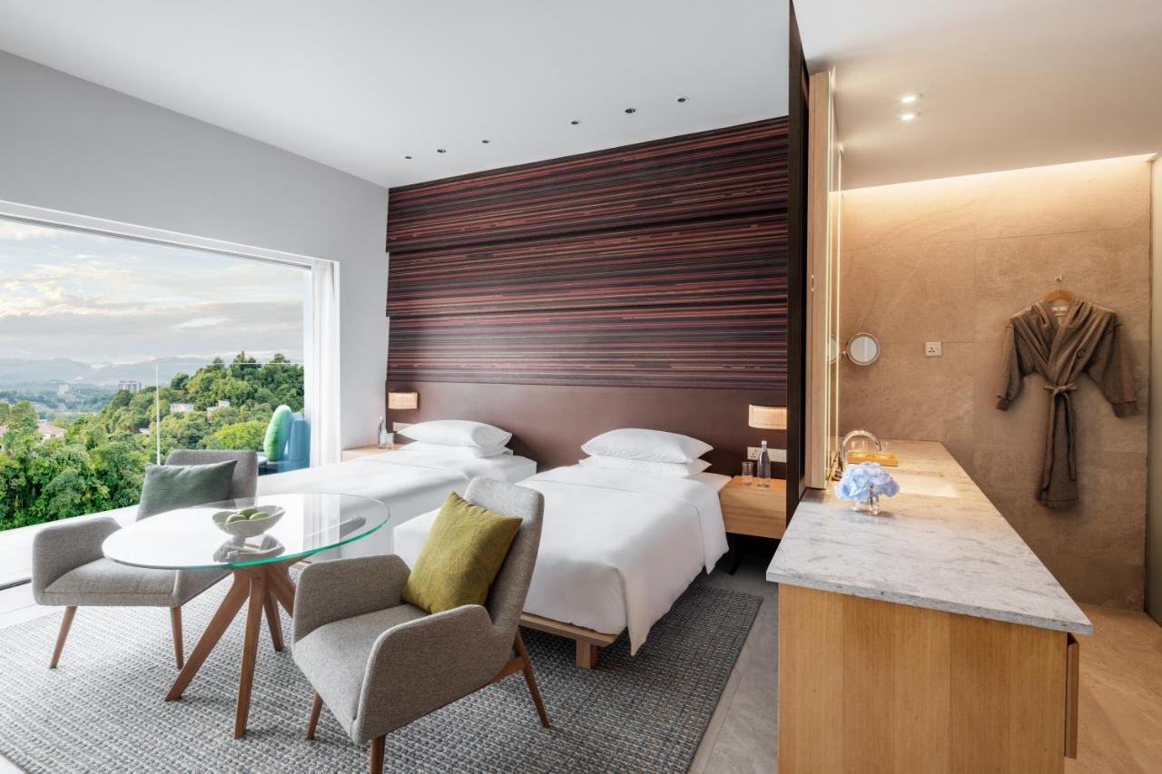 Hyatt Centric Kota Kinabalu Hotel Eksteriør billede