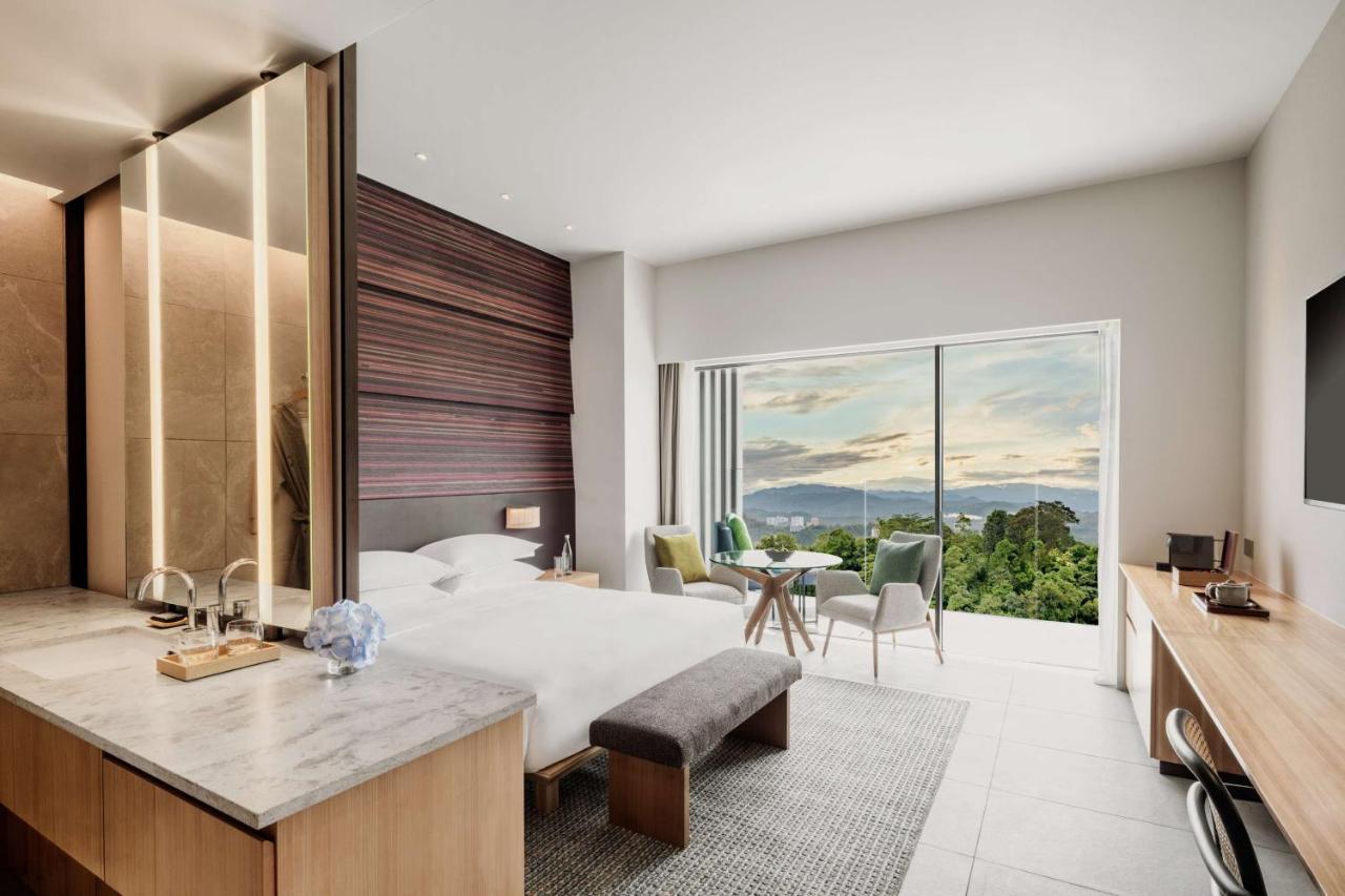 Hyatt Centric Kota Kinabalu Hotel Eksteriør billede